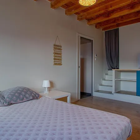 Ludomi Ferienhaus *